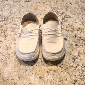 Hey Dude- Women's size 7